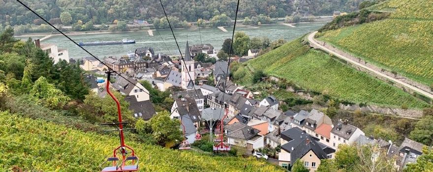 Niederwald-Seilbahn Assmannshausen - lower station (Chair Lift Car)
