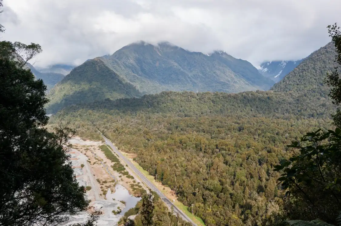 Hotels near Canavan's Knob Walk