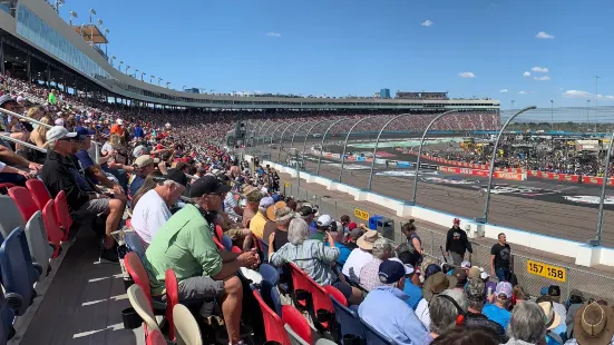 Phoenix International Raceway