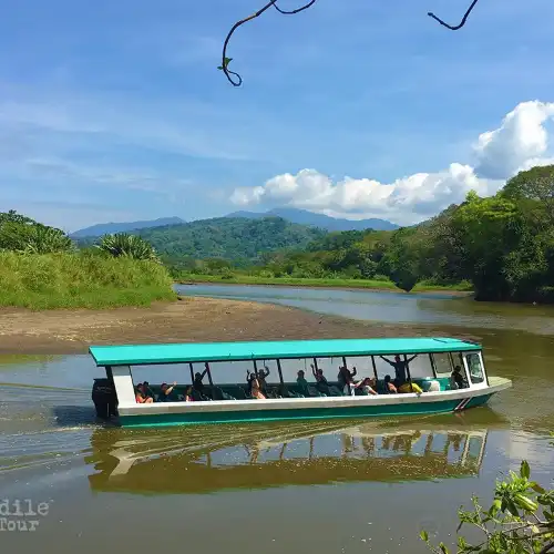 Jose´s Crocodile River Tour