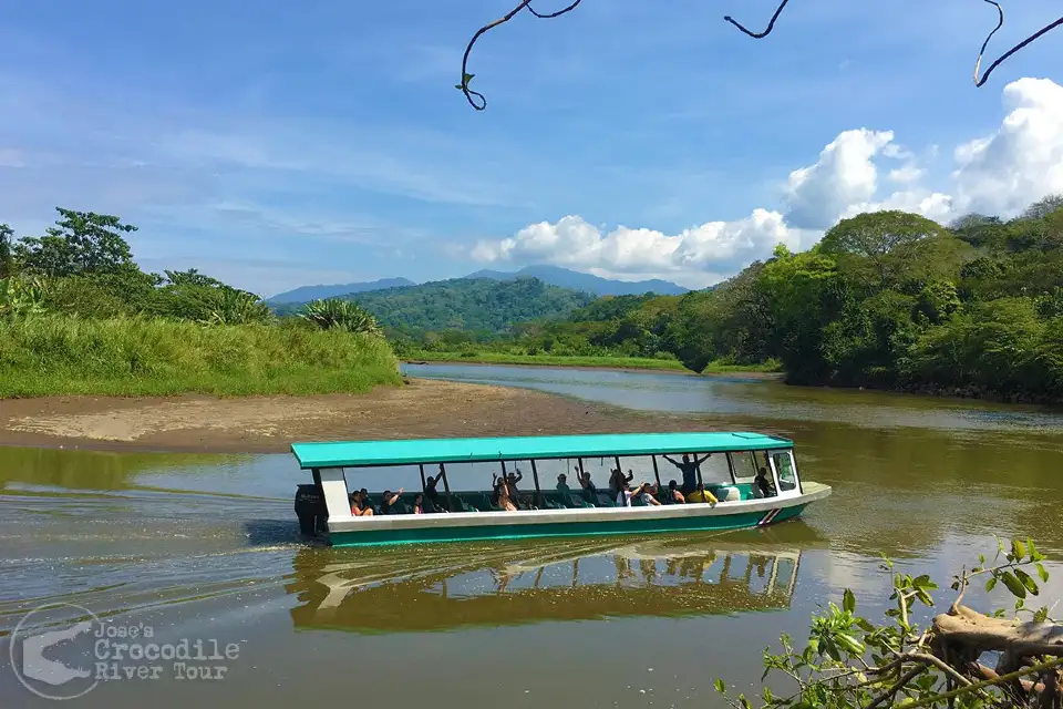 1_Jose´s Crocodile River Tour