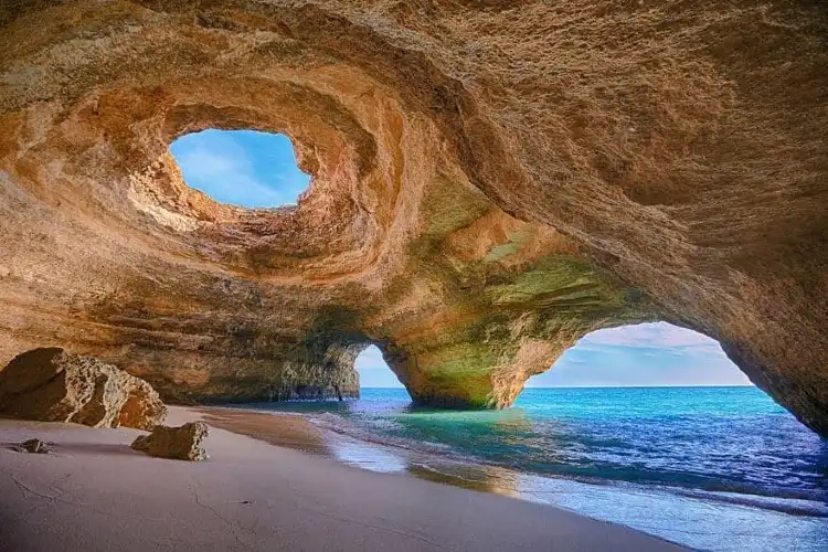 Hotels near Praia da Marinha