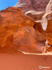 Sand Dune Arch