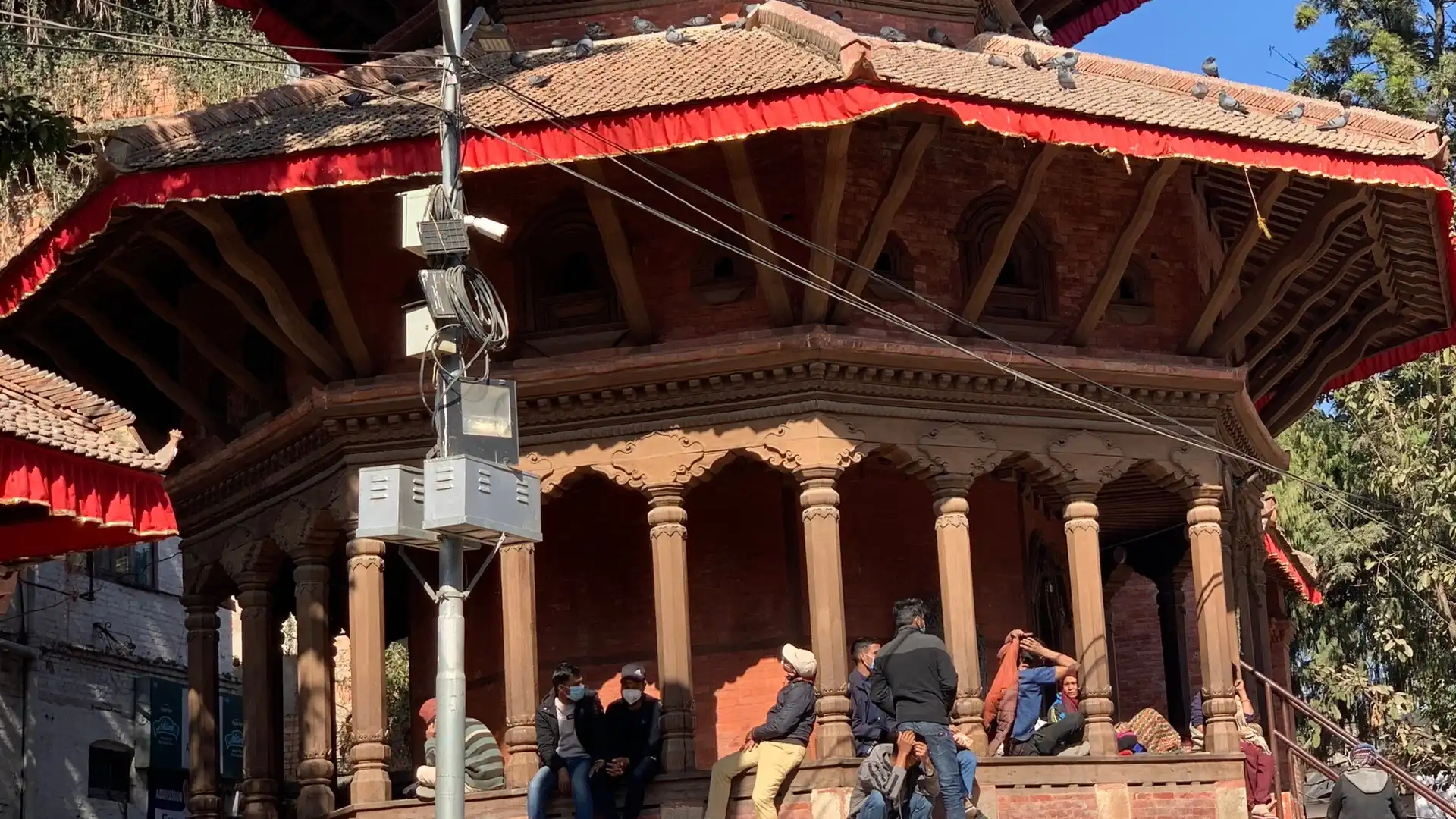 Hotels near Maha Vishnu Mandir Temple