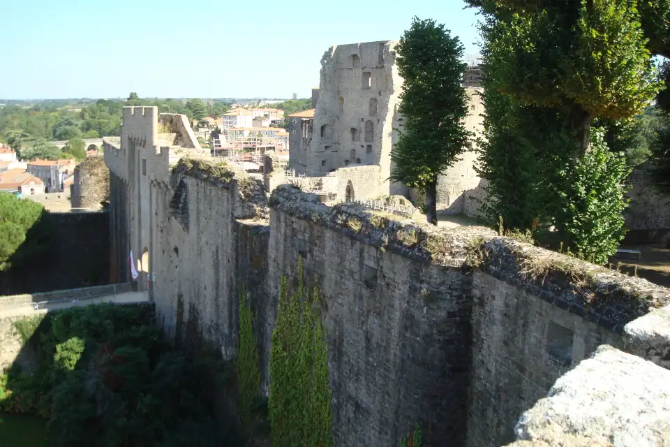 5_Clisson Castle