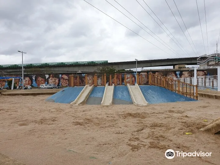 4_Dajia Riverside Park