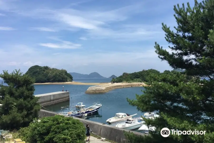 michi-no-eki Sazanseto Towa（Roadside Station）