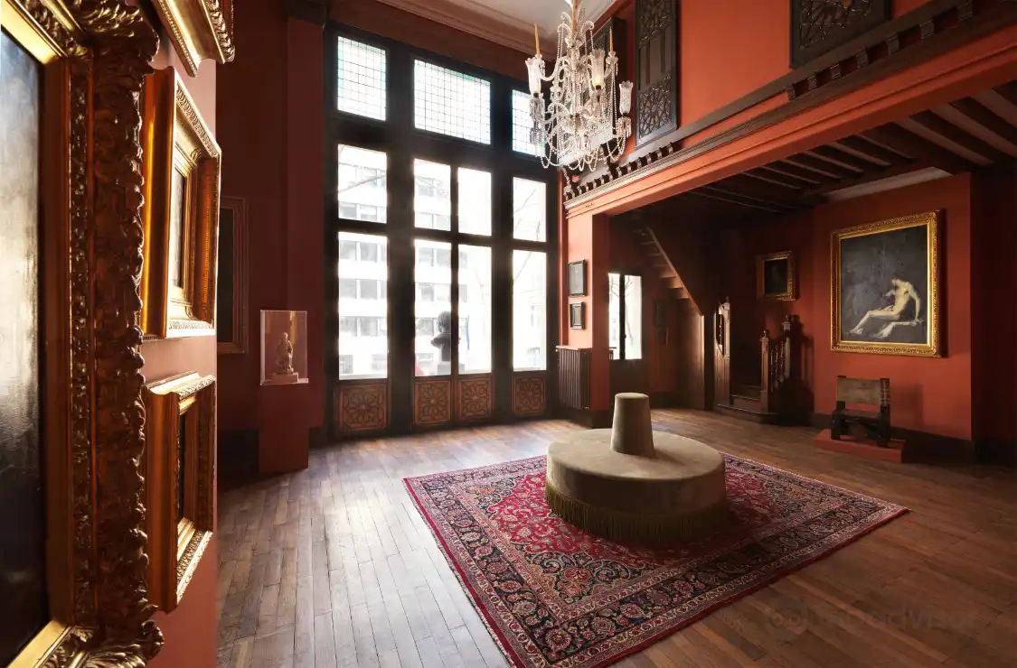 Hotels near Musee National Jean-Jacques Henner