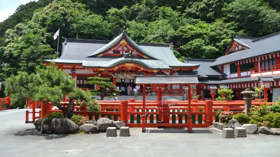 太鼓谷稲成神社