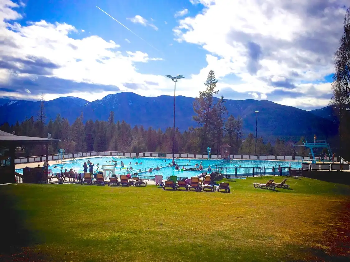 Hotels near Fairmont Hot Springs Resort