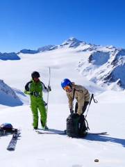 Ski School & Bike School Oetztal