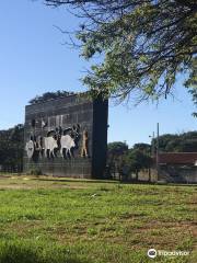 Monumento dos Imigrantes ( Monumento Carro de Boi )