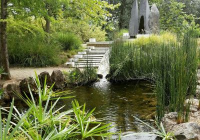 Mc Connell Arboretum & Botanical Gardens