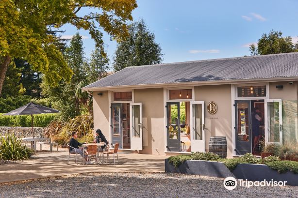 Lawson's Dry Hills Winery & Cellar Door