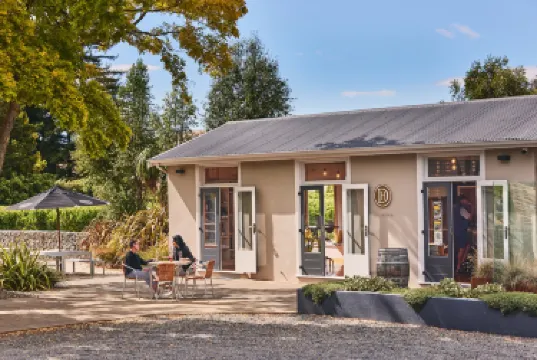 Lawson's Dry Hills Winery & Cellar Door