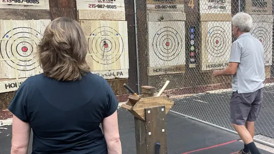 Bury the Hatchet Horsham - Axe Throwing