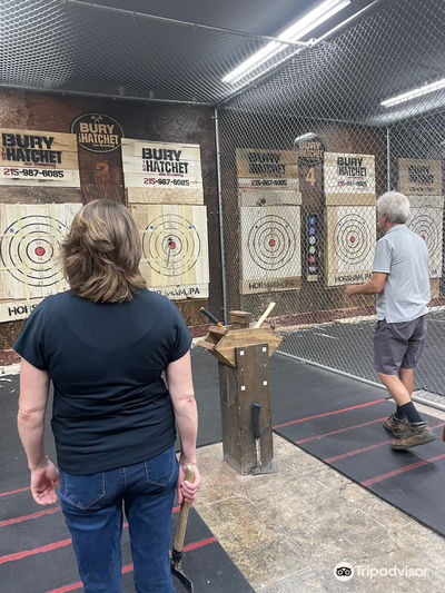Bury the Hatchet Horsham - Axe Throwing