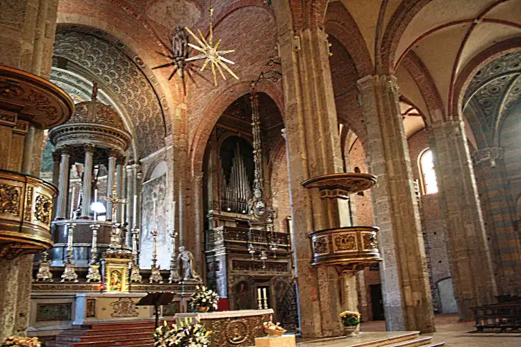 Hotels near Basilica of San Simpliciano