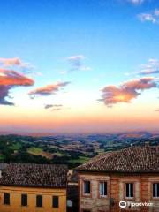 Rocca Medievale Di Offagna