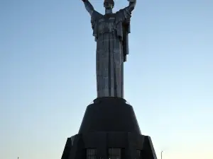Statue de la Mère-Patrie