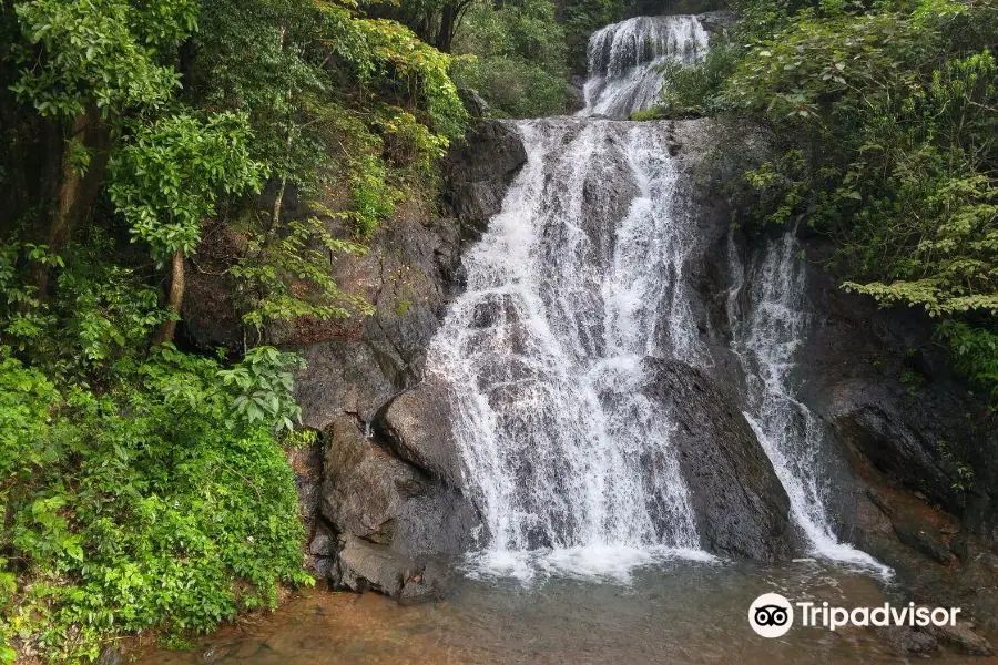 Bamanbudo Waterfall