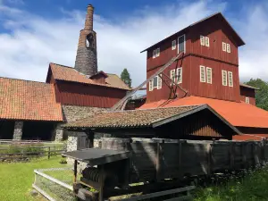 Löa Smelting-House