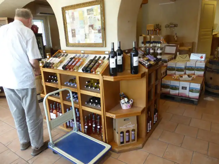 Hotels in Pierrevert