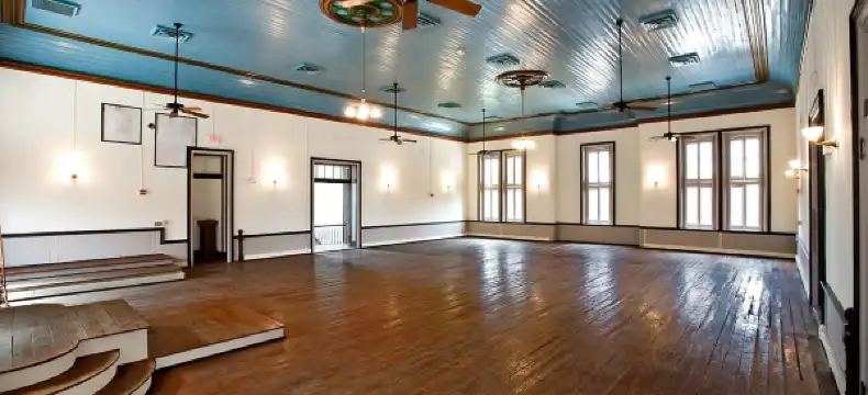 ブランコのホテル