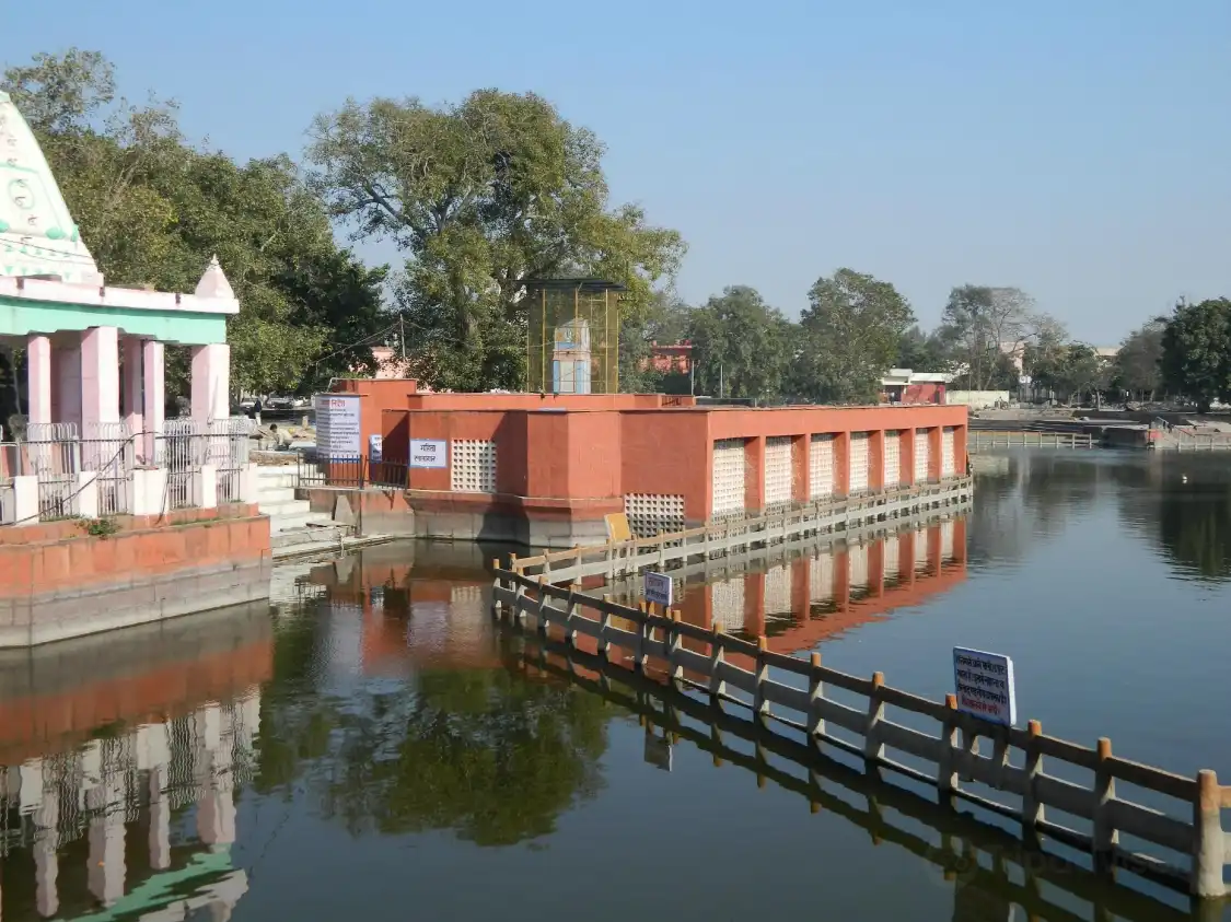 Hotels near Sannihit Sarovar