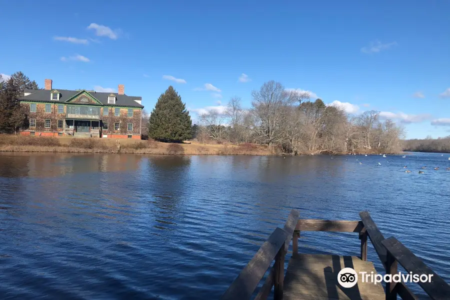 Connetquot River State Park Preserve