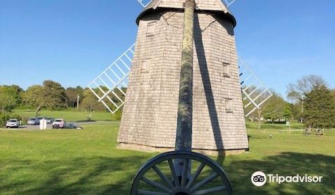 Brewster Windmill / Higgins Farm Windmill