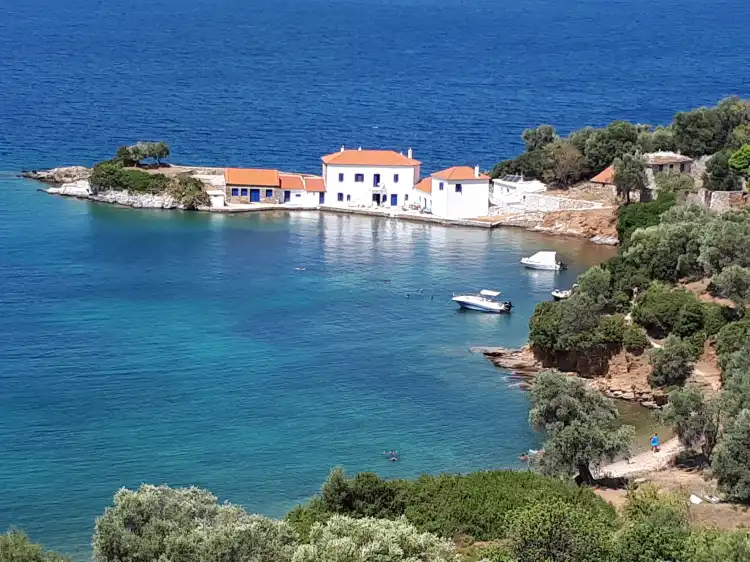 Hotels in Sipiada