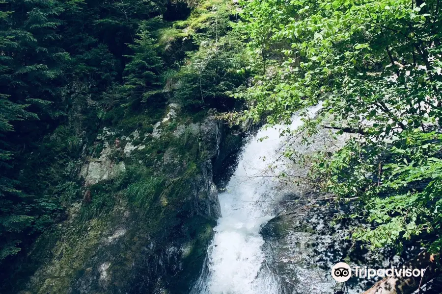 Rešov Falls