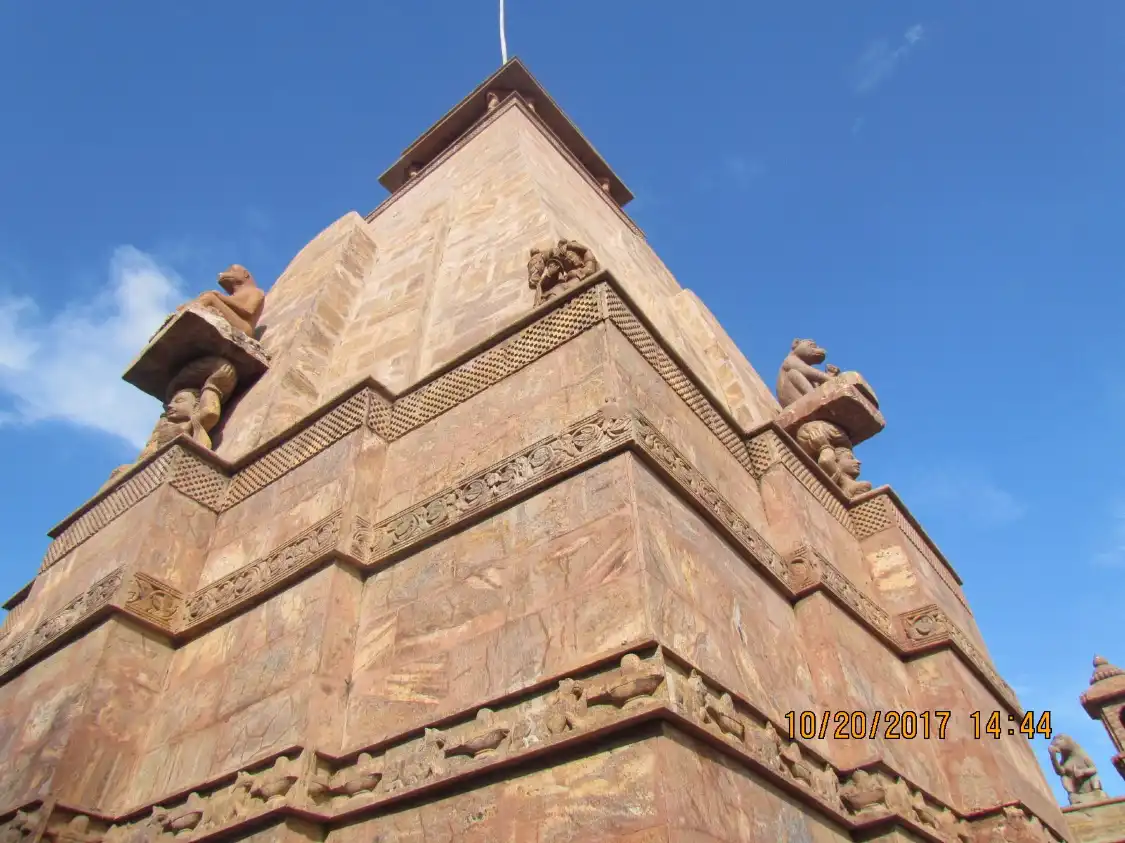 Hotels near Somnath Temple