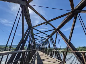 Quesnel Fraser River foot bridge