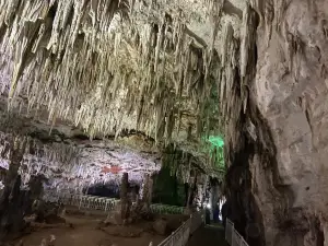 Les Grottes de Beni Add