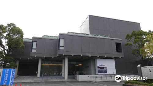 佐賀県立美術館・佐賀県立博物館