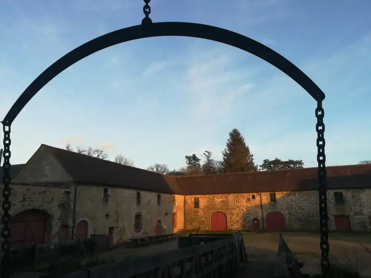 Hotels in Saint-Mesmin