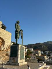 Miaoulis monument