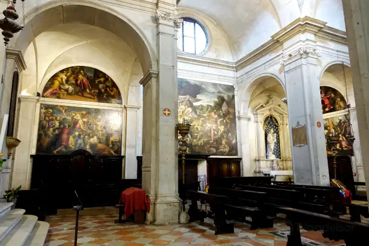 Hotel dekat Church of San Giovanni Elemosinario