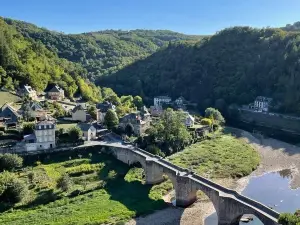 Estaing Castle