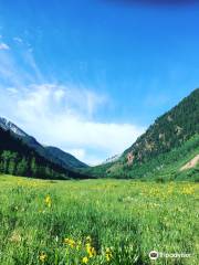 Conundrum Creek Trail