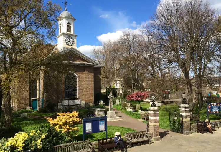 Hotels near Deal