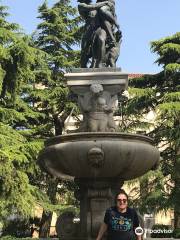 Fontana del Ratto di Proserpina