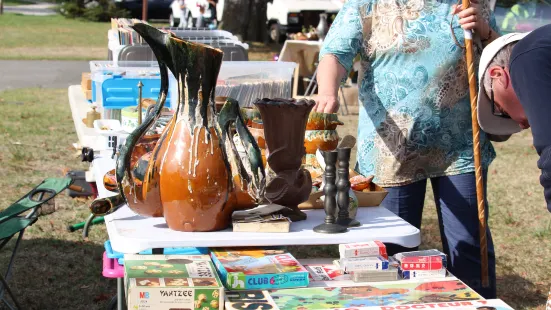 Foire et Brocante Mensuel de Chadurie