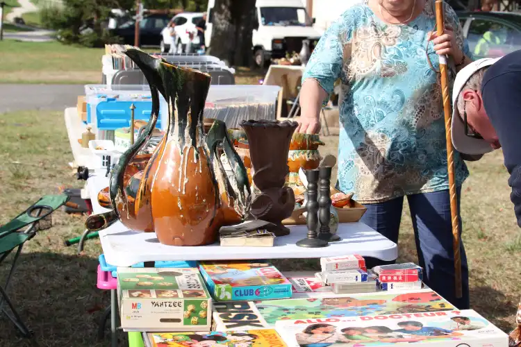 Hôtels à proximité de : Foire et Brocante Mensuel de Chadurie