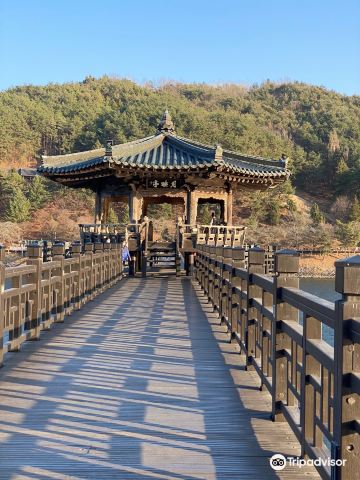 Wolyeonggyo Bridge