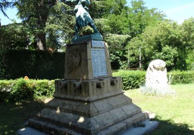 Monpazier War Monument