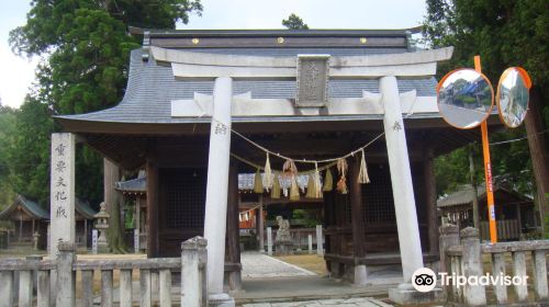 天津神社