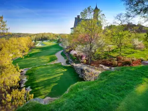 Golf at Top of the Rock